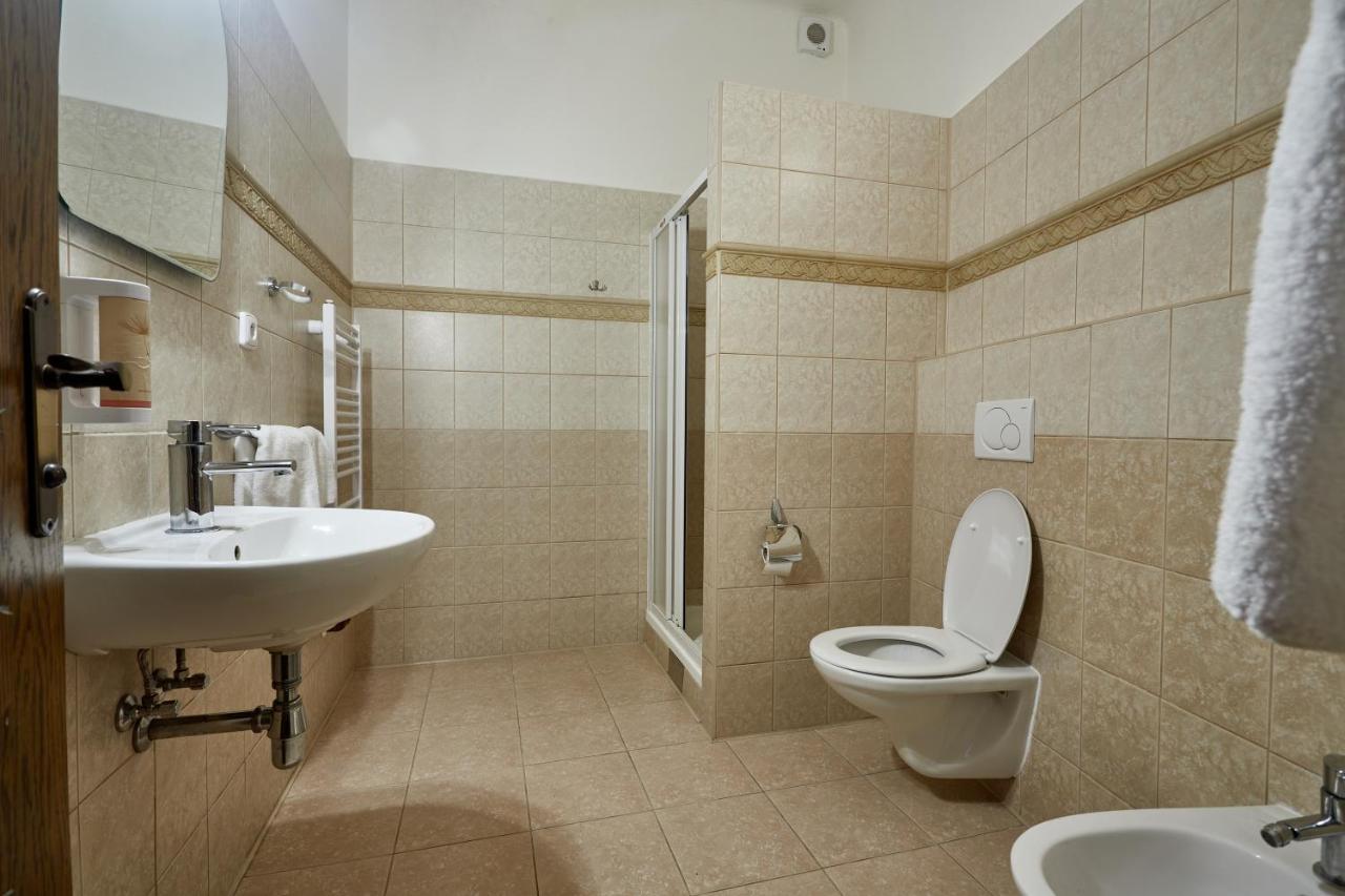 Vivaldi Apartments ミクロフ エクステリア 写真