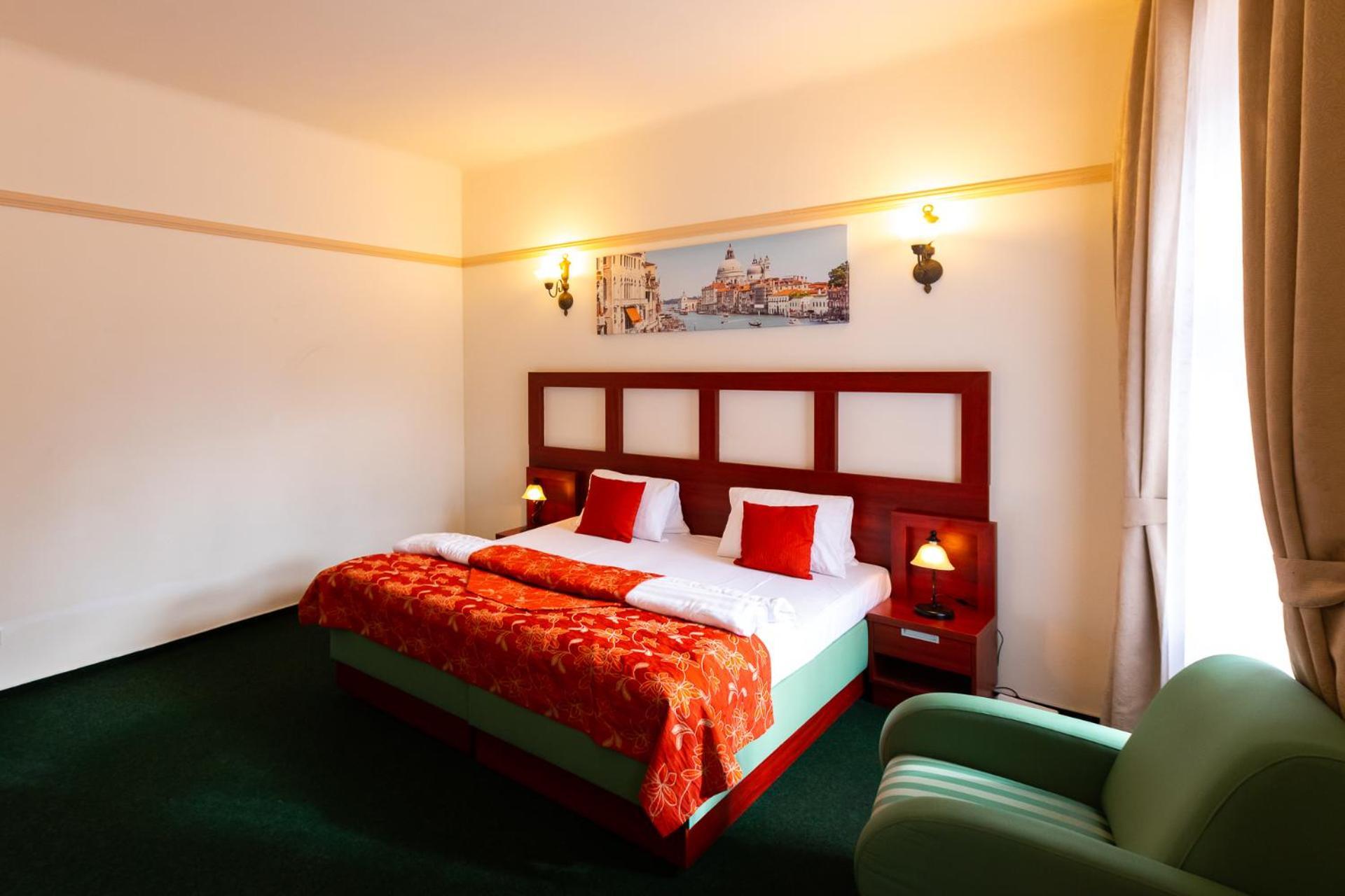 Vivaldi Apartments ミクロフ エクステリア 写真